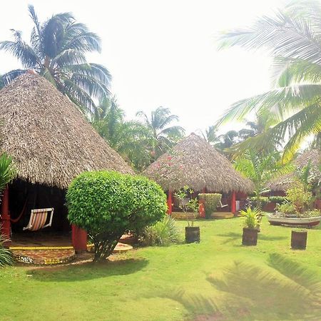 Paraiso Beach Hotel Brig Bay Extérieur photo