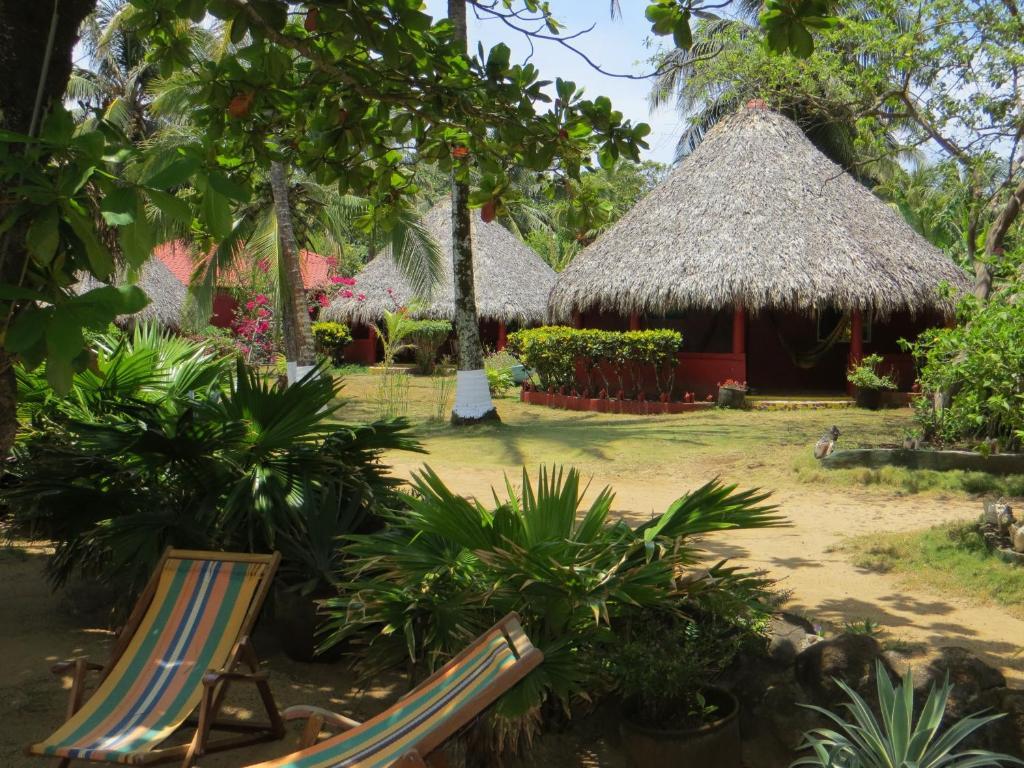 Paraiso Beach Hotel Brig Bay Extérieur photo