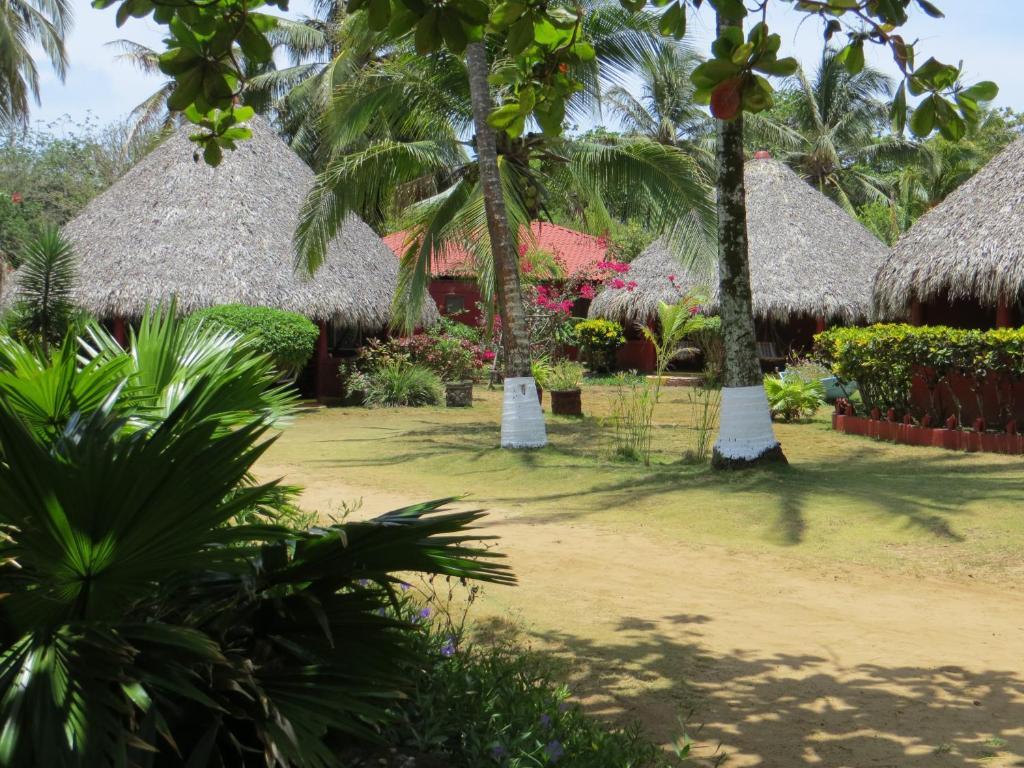 Paraiso Beach Hotel Brig Bay Extérieur photo